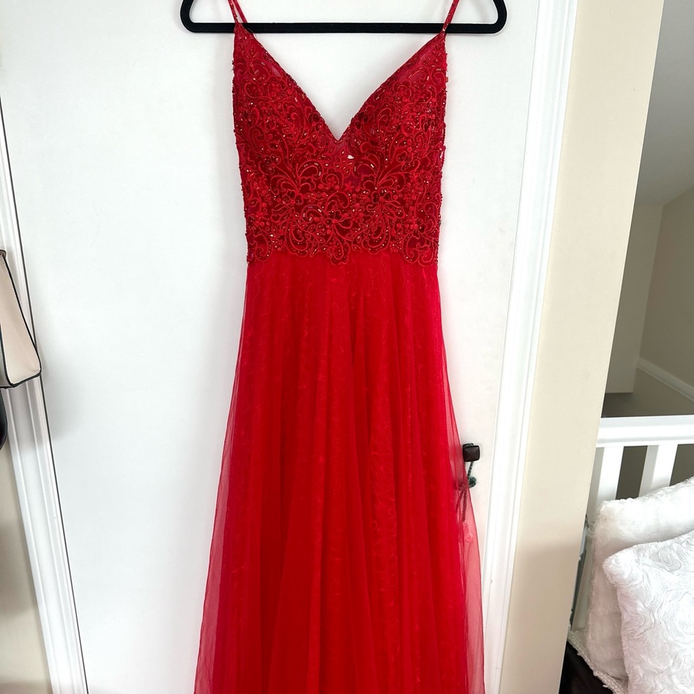Red Graduation dress size 2